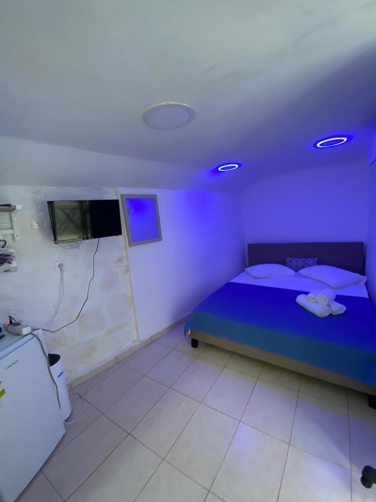 Tolos Budget Rooms Loggos Longós Habitación foto